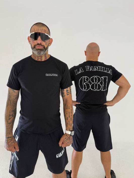 ТЕНИСКА La Familia 681 [ЧЕРНА]