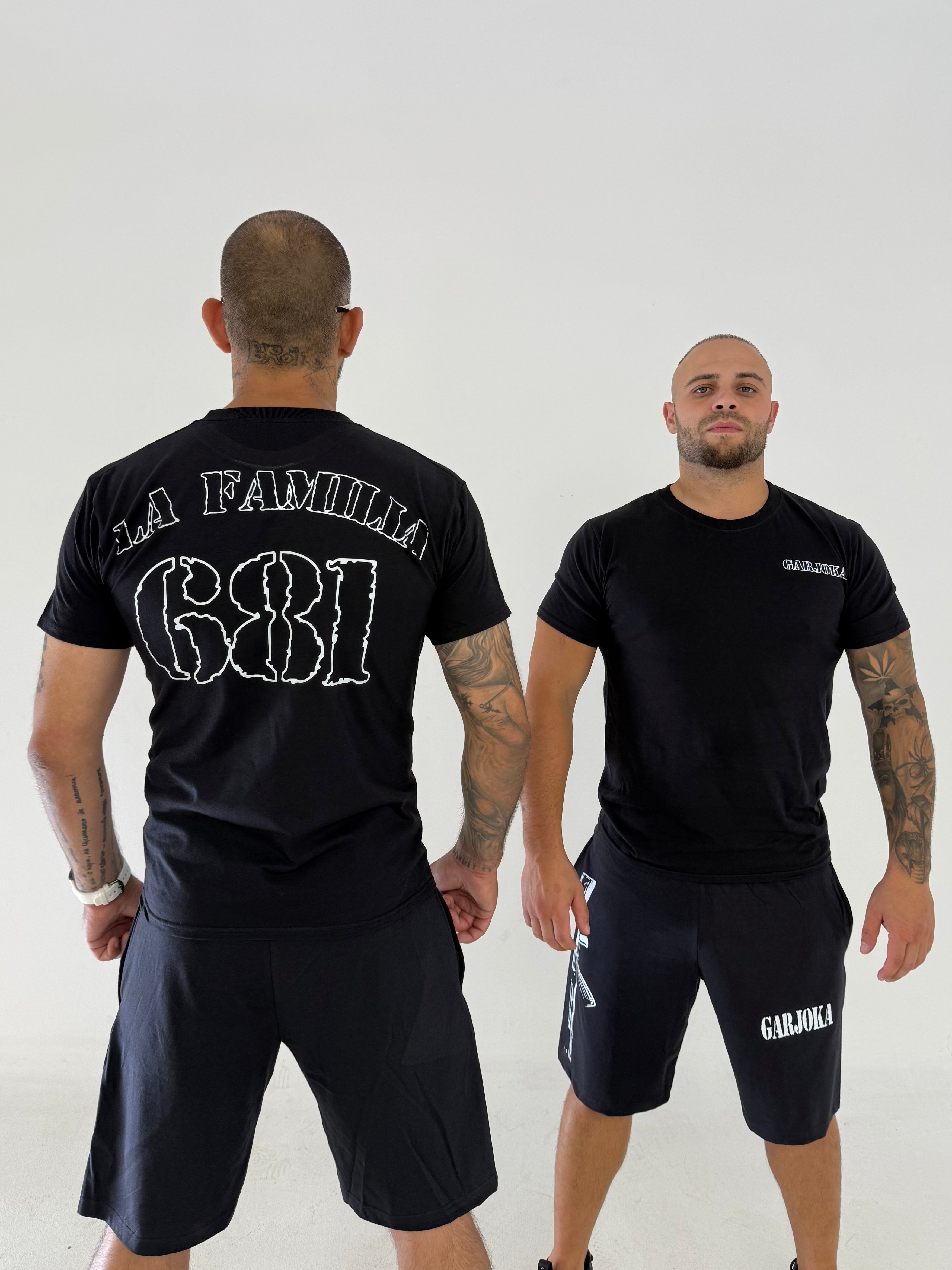 ТЕНИСКА La Familia 681 [ЧЕРНА]